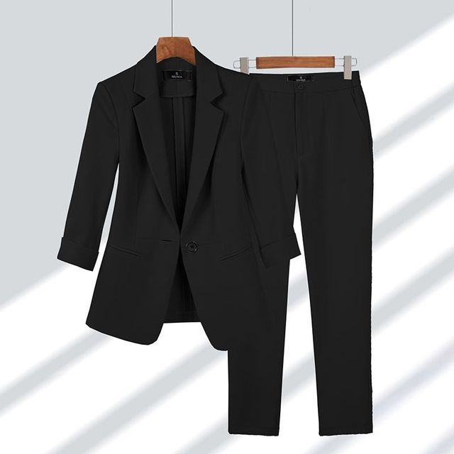 Sara | Two-piece set: blazer and trousers