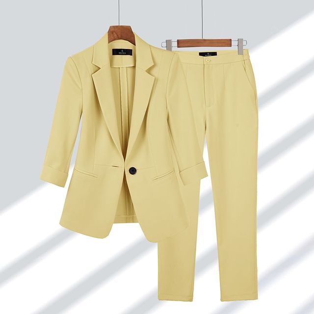 Sara | Two-piece set: blazer and trousers